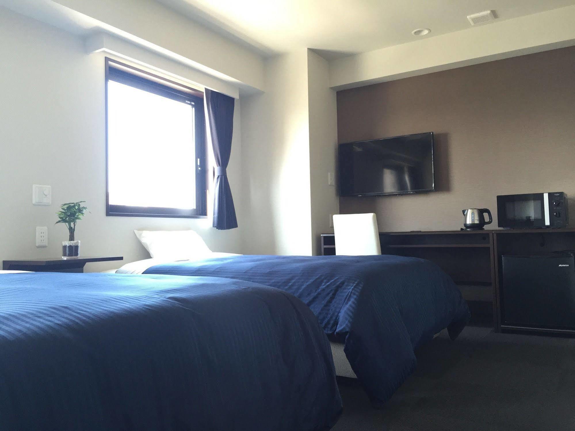 Hotel Livemax Kasai Ekimae Токио Екстериор снимка